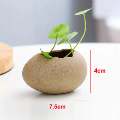 Ceramic Vase in Eggshell Shape
