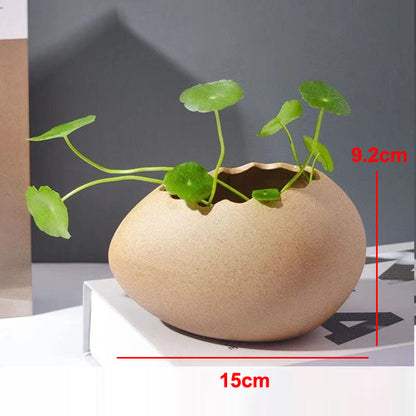 Ceramic Vase in Eggshell Shape