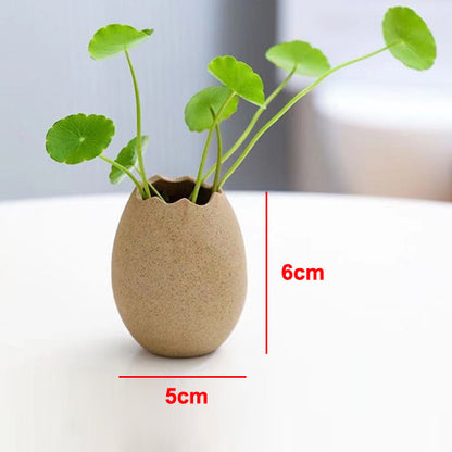 Ceramic Vase in Eggshell Shape